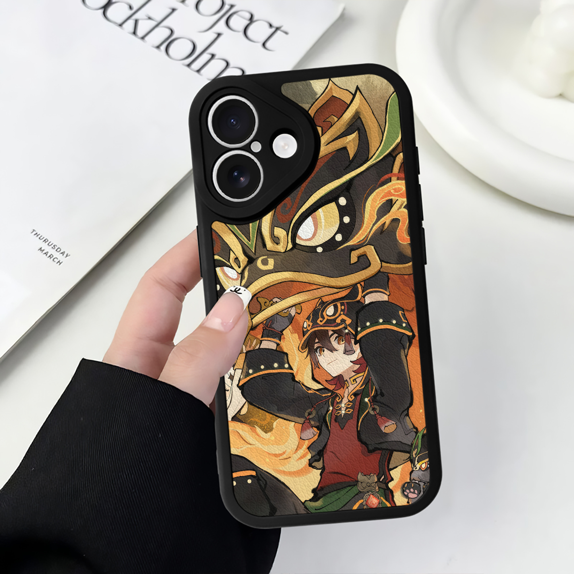 げんし神 genshin 【iPhone 16シリーズ対応】シリコンスマホケース（レザー調） 材質：シリコン